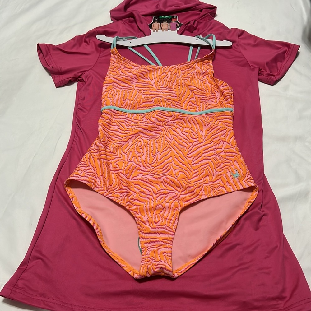 Spyder two piece swimsuit sun protection size XL (16) NWT